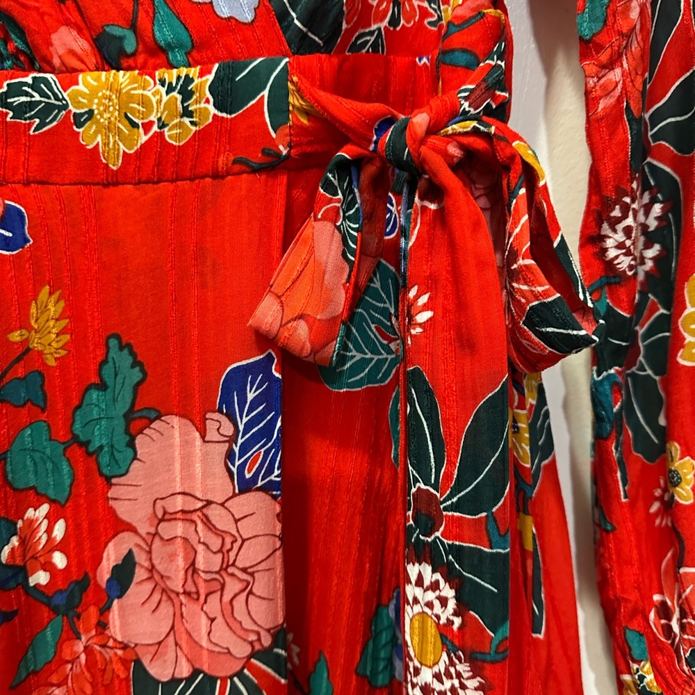 Anthropologie Boswell Textured Wrap Red Floral Long Sleeve Dress Sz 4 - Picture 5 of 10